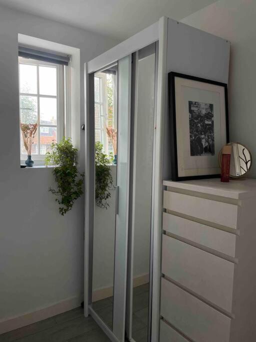 One Bedroom Putney Village Flat Λονδίνο Εξωτερικό φωτογραφία